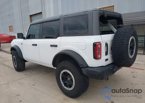 2024 Ford Bronco Badlands z USA, uszkodzony, nr VIN 1FMEE9BP4RLA44290